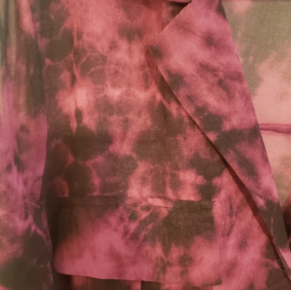 Sheer Animal Print Blouse - Picture 2 of 3